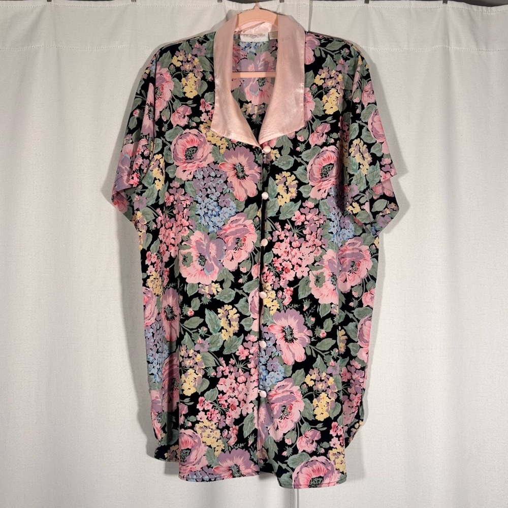 Vintage Floral Short Sleeve Button Up Nightgown